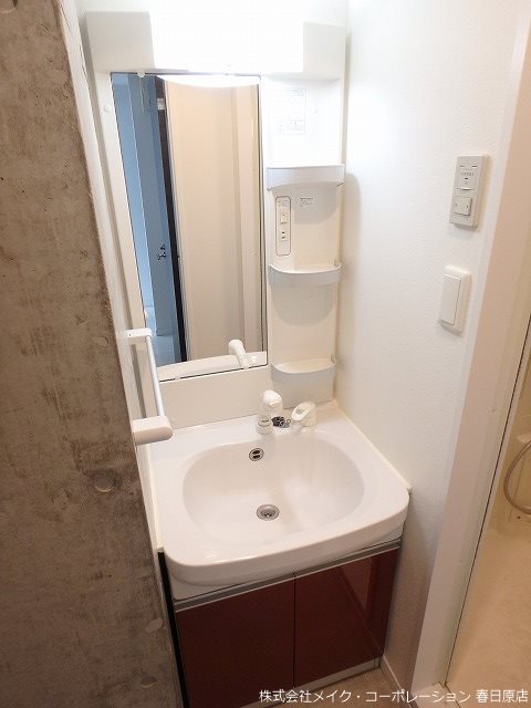 洗面設備　写真は同型タイプ