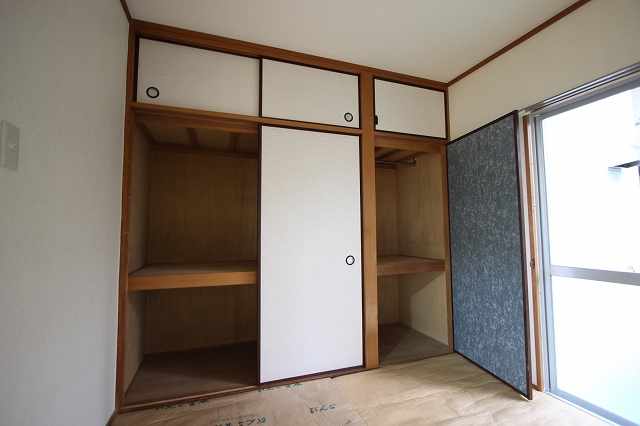 収納　同物件別部屋