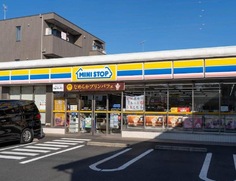 コンビニ　ミニストップ 葛飾スポーツセンター前店（コンビニ）まで110m