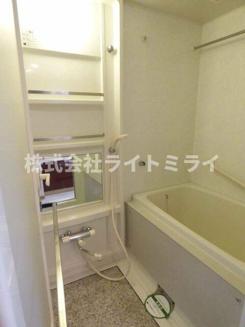 バス・シャワールーム　?