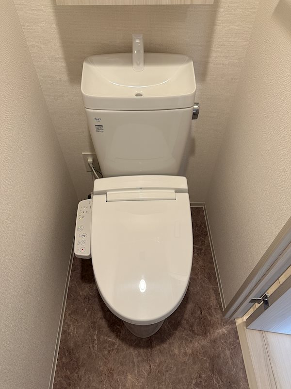 トイレ　トイレ