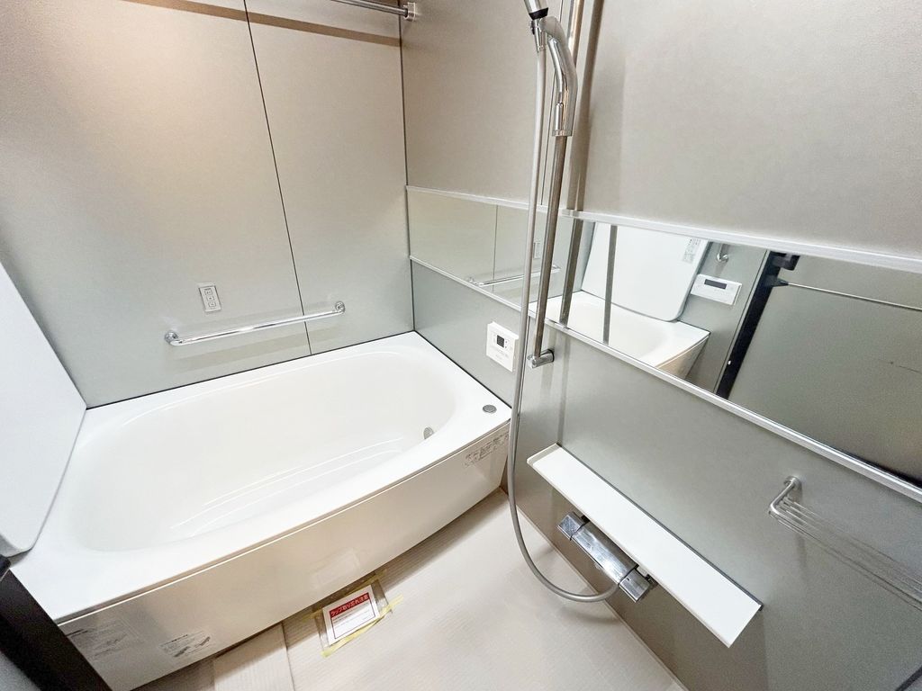 バス・シャワールーム　浴室換気乾燥機付き