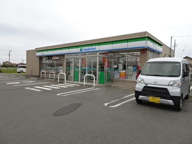 コンビニ　ファミリーマート　川尻店（コンビニ）まで600m