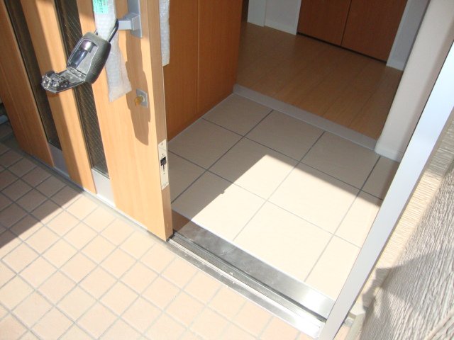 玄関　玄関（イメージ）