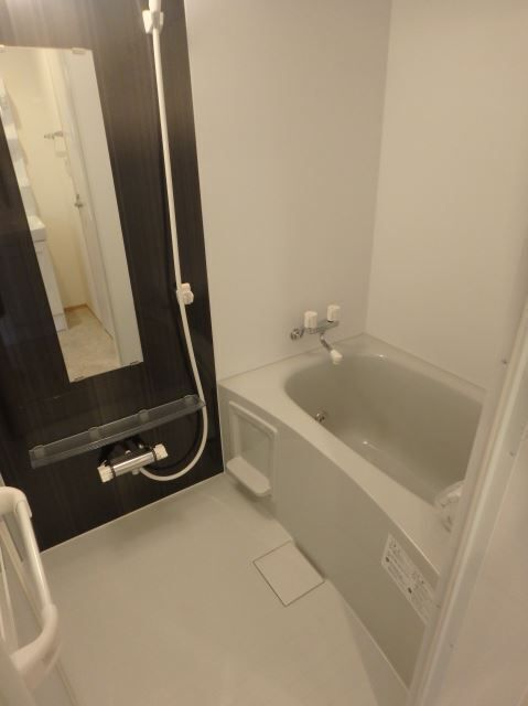 バス・シャワールーム　別部屋参考写真