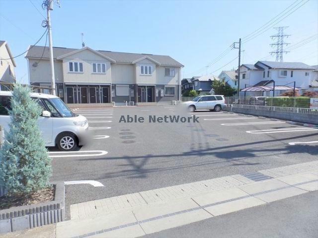 駐車場　駐車場