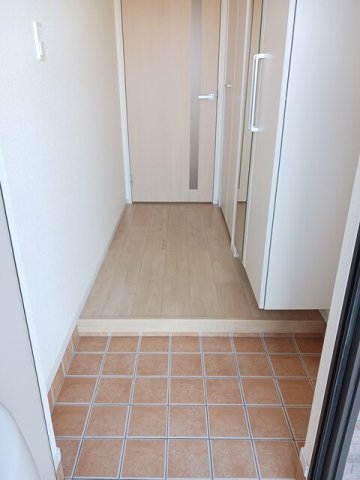 玄関　収納もある玄関です