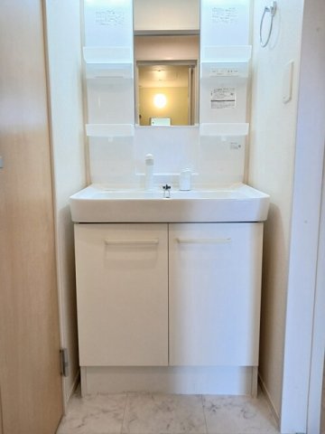 洗面設備　忙しい朝には欠かせない洗面所です