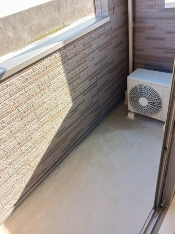 バルコニー　外からの目が気にならないバルコニーで洗濯物が干せます