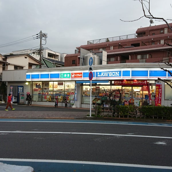 コンビニ　ローソン 大井三丁目店（コンビニ）まで182m