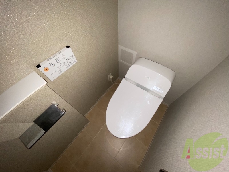トイレ　こちらはトイレです。清潔感があり、安心して使用できます。