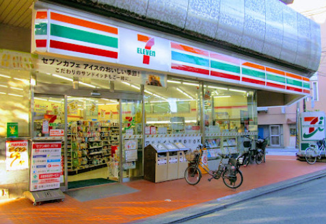コンビニ　セブンイレブン 杉並荻窪5丁目店（コンビニ）まで580m