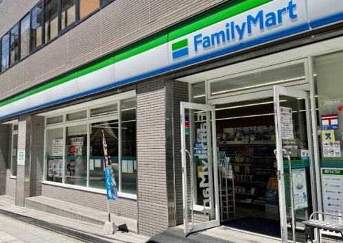 コンビニ　ファミリーマート 内久宝寺町三丁目店（コンビニ）まで366m