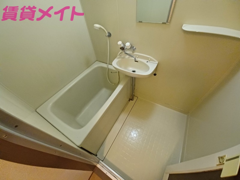 バス・シャワールーム　同型画像参考