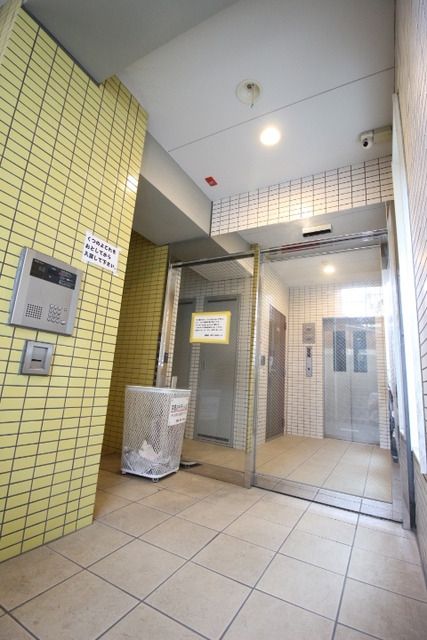 その他共有部分　出入りはオートロック対応