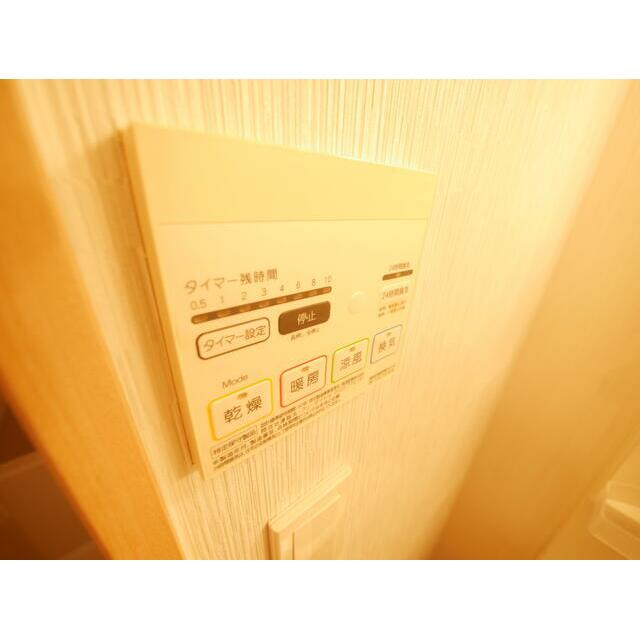 その他設備　★浴室乾燥機があるので雨の日でも洗濯物が干せますね★