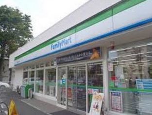 コンビニ　ファミリーマート 杉並松ノ木一丁目店（コンビニ）まで583m