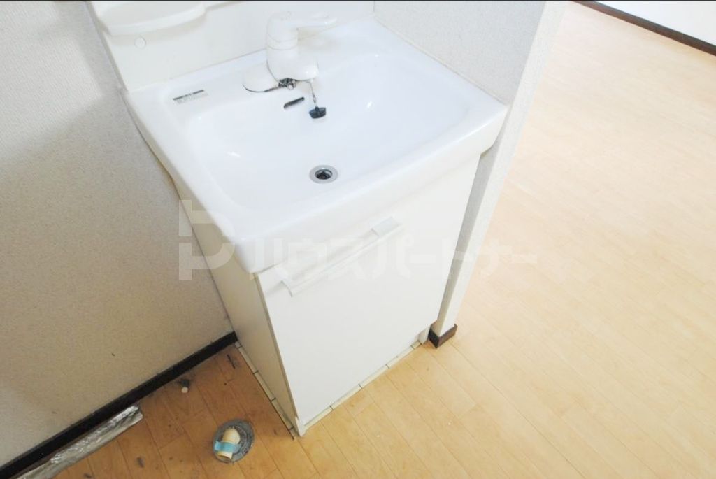 洗面設備　リフォーム前です。