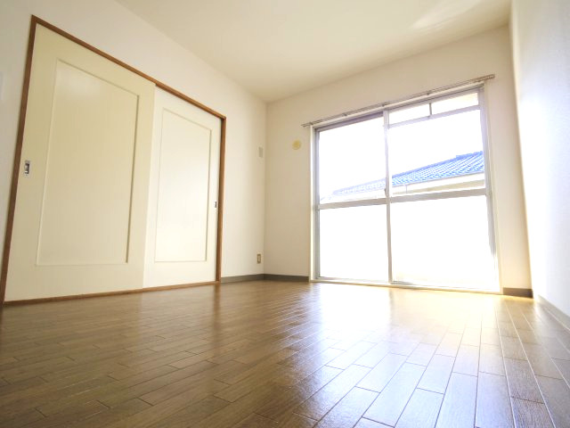 居室・リビング　【参考写真】