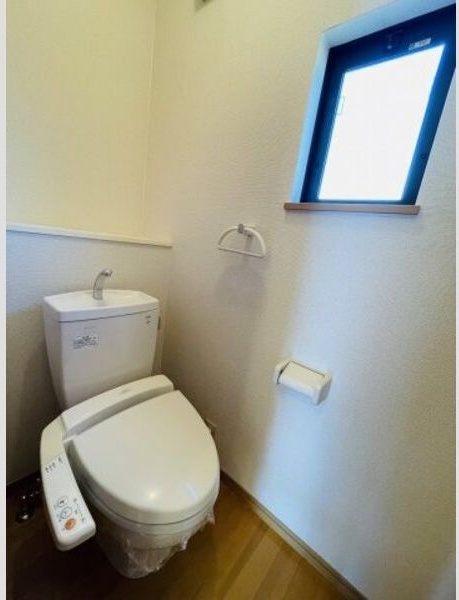 ＪＲ東海道本線 刈谷駅 徒歩19分 2階建 築20年のトイレ写真