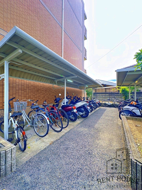 ＪＲ阪和線 日根野駅 徒歩4分 4階建 築27年の外観写真