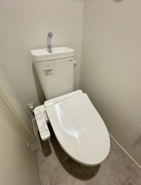 京成千葉線 みどり台駅 徒歩7分 2階建 築2年のトイレ写真