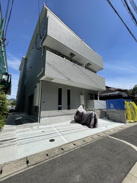 神戸電鉄三田線 岡場駅 徒歩8分 築6年