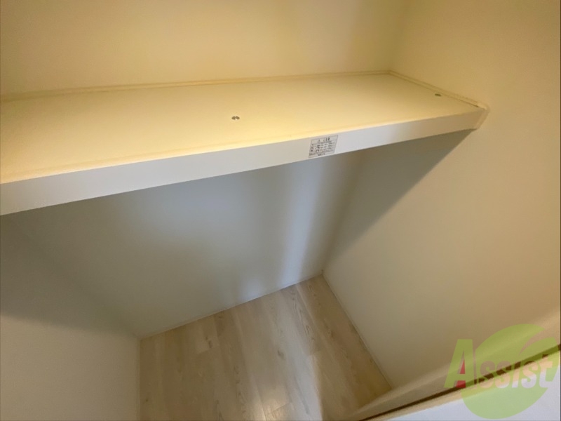 収納　寝室の収納です。部屋がすっきり片付きます。