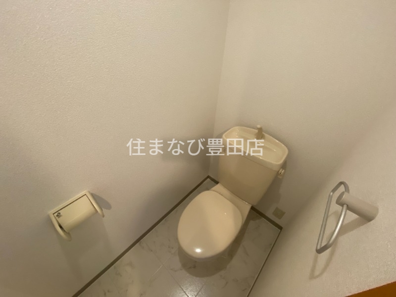 T-WESTのトイレ写真