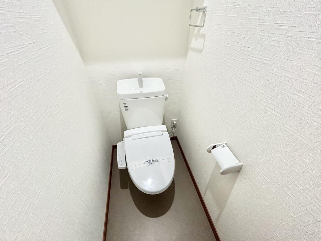 ＪＲ筑豊本線 東水巻駅 徒歩19分 11階建 築9年のトイレ写真