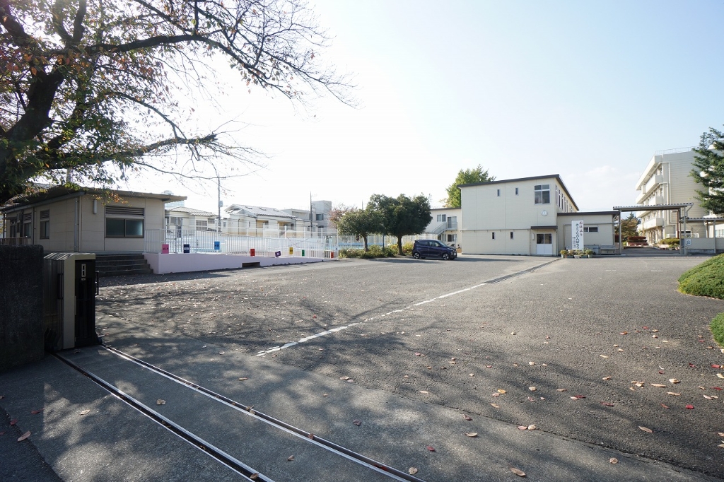 小学校　厚木市立厚木小学校（小学校）まで454m