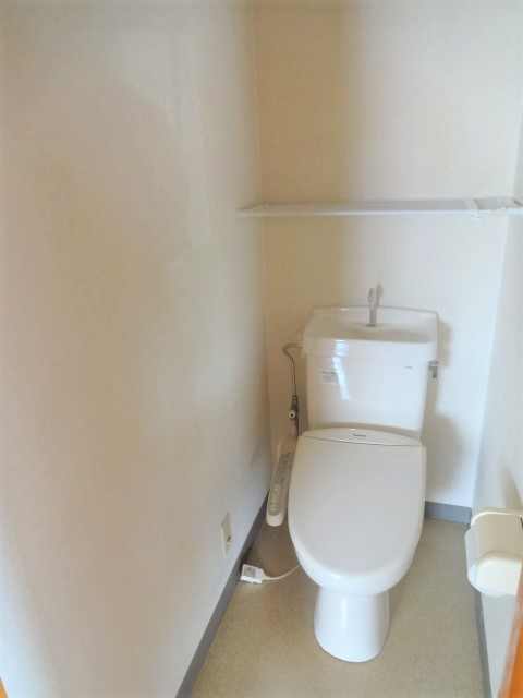 メゾンドール有山のトイレ写真