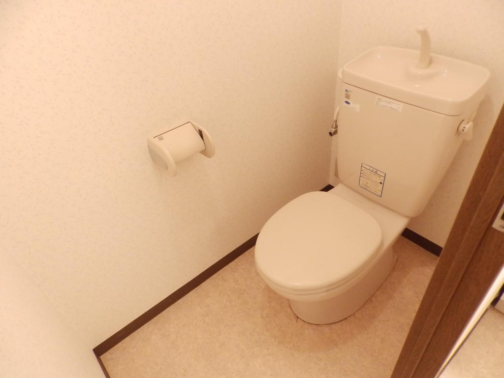 トイレ　まだまだ綺麗です