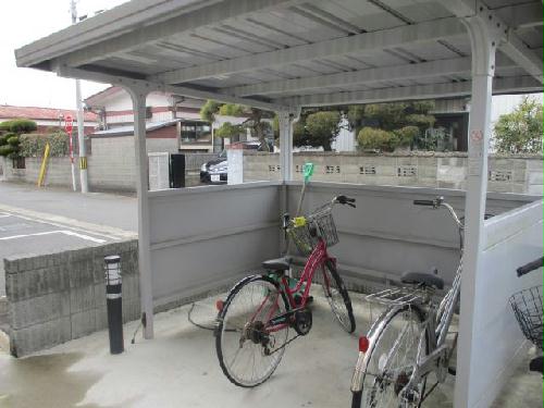 その他設備　屋根付き駐輪場