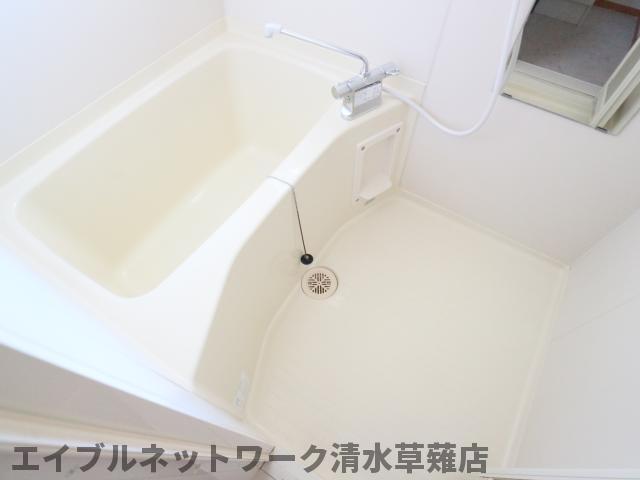 バス・シャワールーム　お風呂です