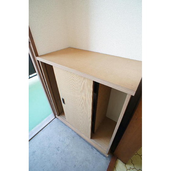 玄関　シューズボックス