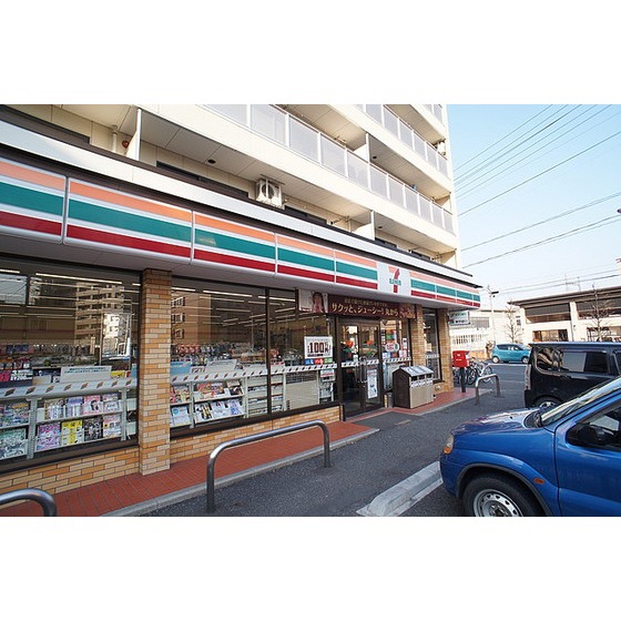 コンビニ　セブンイレブン郡山本町１丁目店（コンビニ）まで885m
