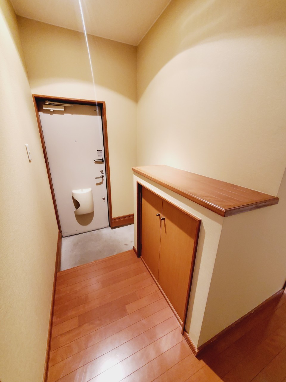 HATRE沼垂東の玄関写真