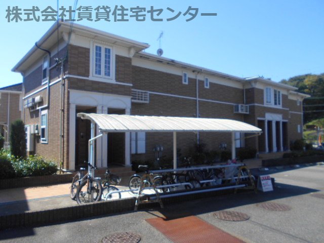和歌山市寺内のアパートの建物外観