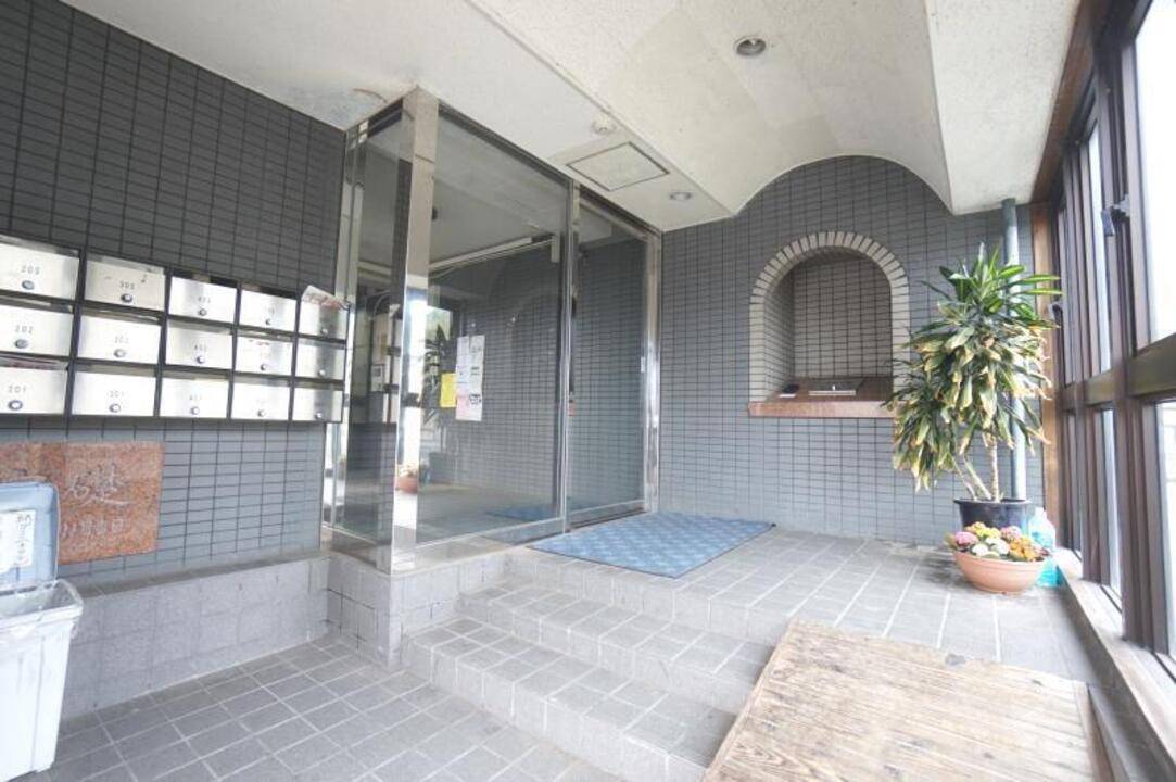 エントランス　エントランス