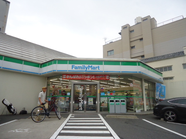 コンビニ　ファミリーマート東観音店（コンビニ）まで132m