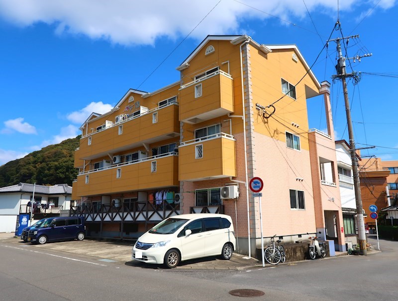 アールグレイ諫早天満（天満町）の建物外観