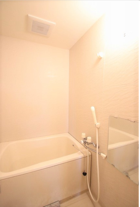 バス・シャワールーム　お風呂です