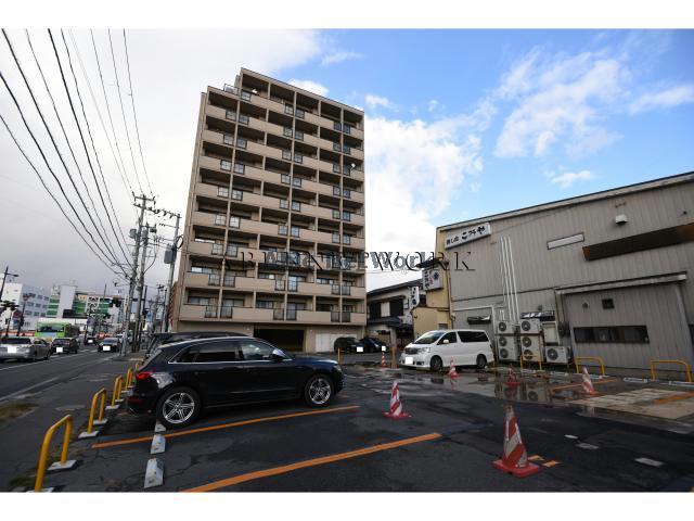 盛岡市中ノ橋通のマンションの建物外観