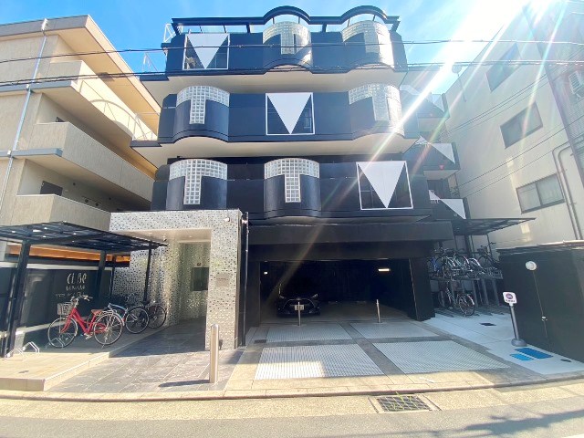 尼崎市南塚口町のマンションの建物外観