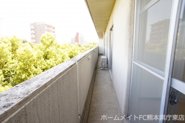 【熊本市中央区上水前寺のマンションのバルコニー】