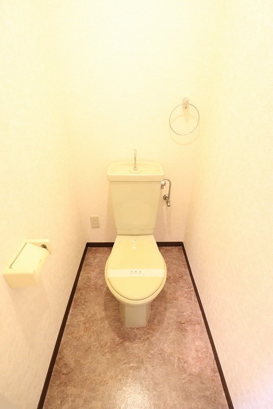 トイレ　別部屋写真使用
