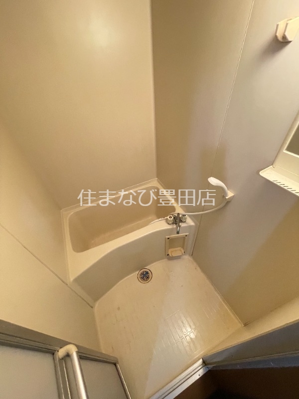 バス・シャワールーム　同型別部屋写真