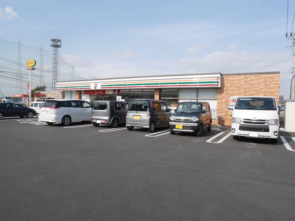 コンビニ　セブンイレブン佐賀鍋島町店（コンビニ）まで366m