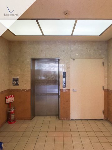 ロビー　建物の内部です